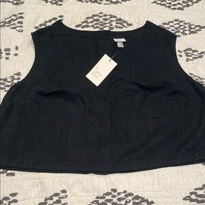 NWT - Black Sleeveless Linen Crop Top